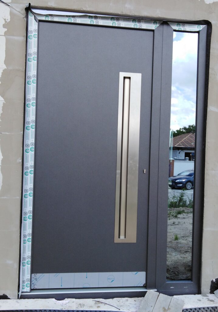 Madla a kliky na vchodové dveře